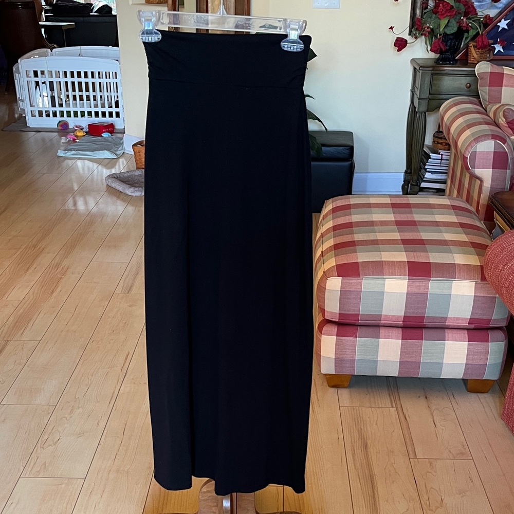 Zenana Outfitters Black Maxi Skirt size small